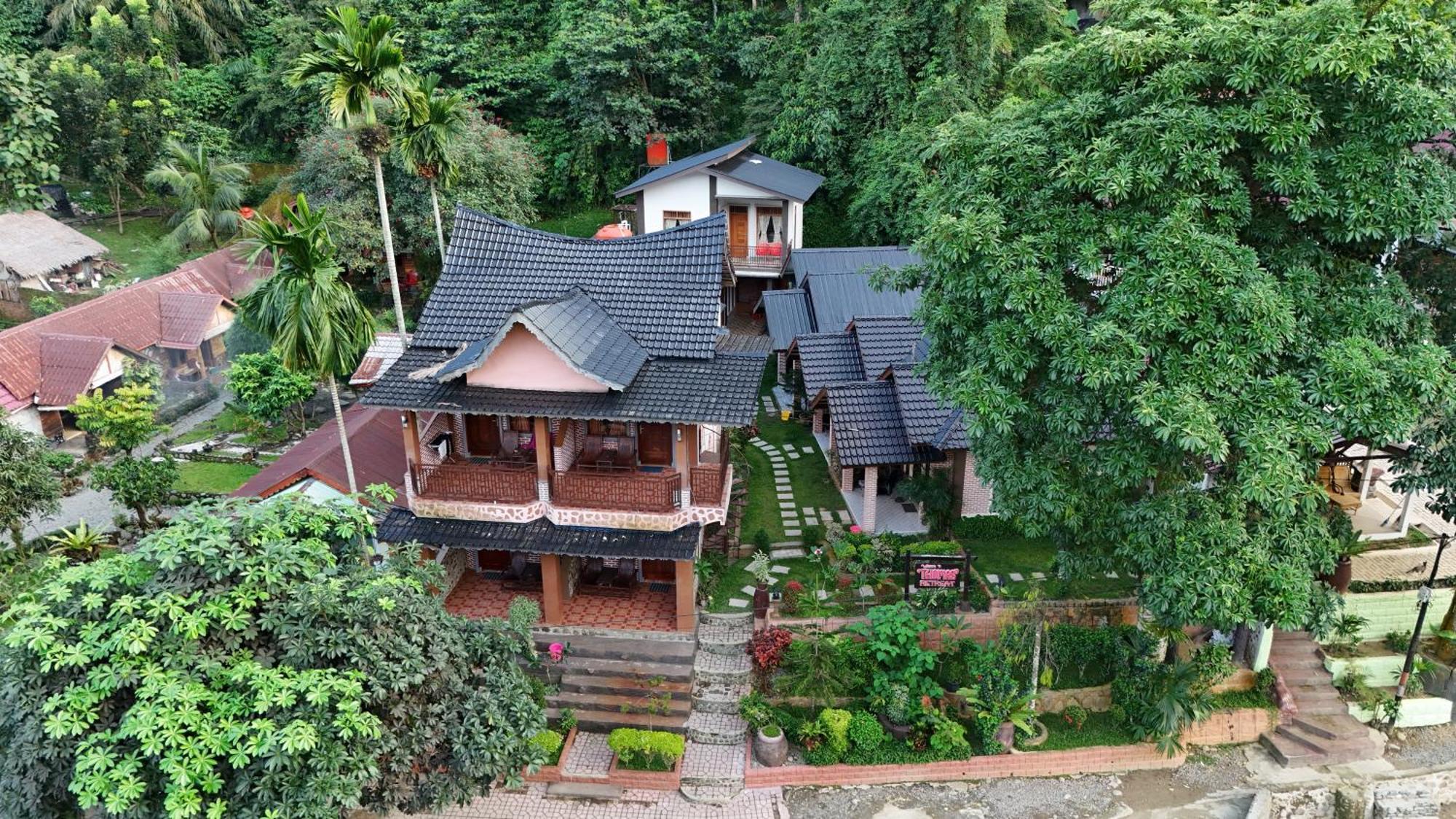 Отель Thomas' Retreat Букит-Лаванг Экстерьер фото