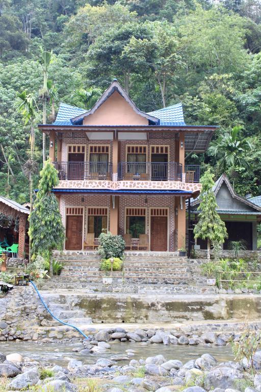 Отель Thomas' Retreat Букит-Лаванг Экстерьер фото